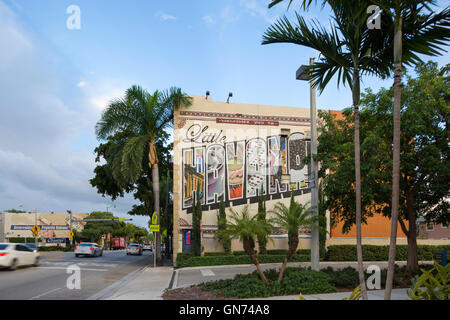 WELCOME TO LITTLE HAVANA SIGN MURAL (©UNATTRIBUTED)  EIGHTH STREET LITTLE HAVANA NEIGHBORHOOD MIAMI FLORIDA Stock Photo