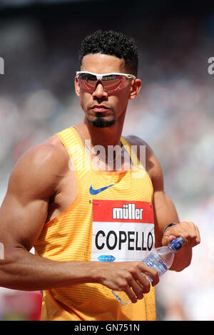 Yasmani COPELLO competing in Men's 400m Hurdles at the IAAF Diamond League London Anniversary Games, Queen Elizabeth Olympic Park, Stratford, London, UK Stock Photo