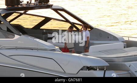 Bernie Ecclestone reunites with his ex-wife Slavica Ecclestone on Bernie’s yacht Petara in Port Gruz, Dubrovnik, Croatia. The Formula 1 supremo was also with his wife Fabiana Flosi. They then headed to a restaurant for dinner in a van.  Featuring: Slavica Stock Photo