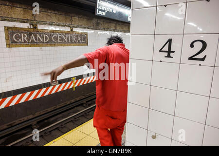 New York City,NY NYC,Manhattan,Grand Central,42nd Street,subway,station,MTA,public transportation,platform,Black Blacks African Africans ethnic minori Stock Photo