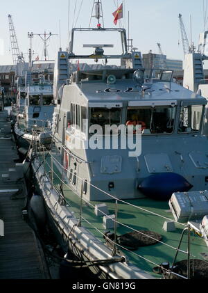 AJAXNETPHOTO. 29TH AUGUST, 2009. PORTSMOUTH, ENGLAND. - PATROL TRAINING BOATS HMS BLAZER AND OTHER P2000 CLASS VESSELS. PHOTO:JONATHAN EASTLAND/AJAX REF:GH192908 40014 Stock Photo