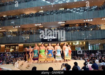 Tokyo, Japan. 28th Aug, 2016. Top-ranked sumo wrestlers perform ceremonial ring entry during a promotional event at a commercial complex next to Tokyo central station on Sunday, August 28, 2016. A full lineup of top division sumo wrestlers participated in the event aiming at introducing the culture of sumo wrestling to foreign visitors. Credit:  Natsuki Sakai/AFLO/Alamy Live News Stock Photo