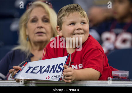 Houston, Texas, USA. 28th Aug, 2016. A Houston Texans fan during the 4th quarter of an NFL preseason game between the Houston Texans and the Arizona Cardinals at NRG Stadium in Houston, TX on August, 28th 2016. The Texans won the game 34-24. Credit:  Trask Smith/ZUMA Wire/Alamy Live News Stock Photo