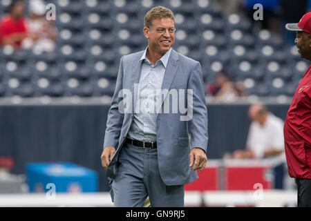 Houston, Texas, USA. 28th Aug, 2016. Broadcaster Troy Aikman smiles prior to an NFL preseason game between the Houston Texans and the Arizona Cardinals at NRG Stadium in Houston, TX on August, 28th 2016. The Texans won the game 34-24. Credit:  Trask Smith/ZUMA Wire/Alamy Live News Stock Photo