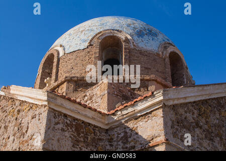 Abandoned church od Saint John (Agios Ioannis) in the country close to Cape Sounion in Greece. View on the exterior of the dome Stock Photo