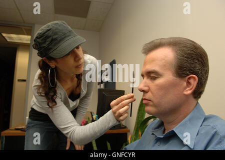 Atlanta, GA, USA. 17th Aug, 2007. John Mark Karr is prepped by makeup artist before MSNBC interview in Atlanta on anniversary of his arrest for murder of JonBenet Ramsey. © Robin Rayne Nelson/ZUMA Wire/Alamy Live News Stock Photo