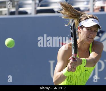 Flushing Meadows, New York, USA. 30th Aug, 2016. US Open tennis championships. Eugenie Bouchard Credit:  Action Plus Sports/Alamy Live News