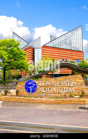 The welcome sign outside the Tennessee Aquarium building in Chattanooga Stock Photo