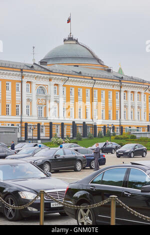 Official limousines outside the Senate Palace (1788) Kremlin Moscow Russia Stock Photo