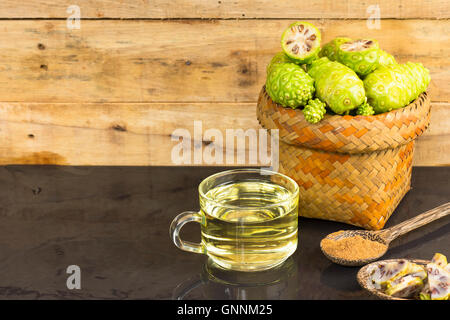 Noni fruit tree hi-res stock photography and images - Alamy