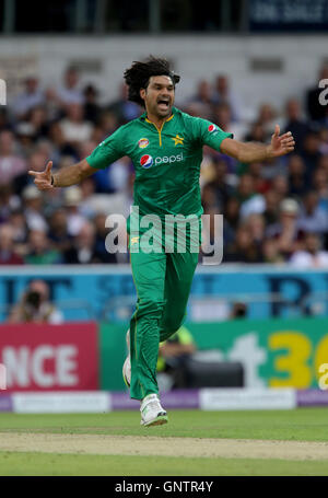 Pakistan's Mohammad Irfan celebrates after taking England's Alex Hales out for 8 during the fourth one day international at Headingley, Leeds. Stock Photo