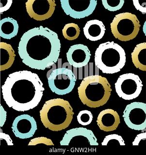 Seamless pattern with grunge circle rings in gold colors, hand paint style background. EPS10 vector. Stock Vector