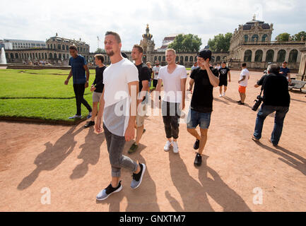 Dresden, Germany. 01st Sep, 2016. The 2nd league soccer club SG Dynamo Dresden team with Hendrik Starostzik (FRONT) arrives to the Zwinger palace in Dresden, Germany, 01 September 2016. Players, handlers, and family members of the Saxon club took part in an outing. Photo: THOMAS EISENHUTH/dpa/Alamy Live News Stock Photo