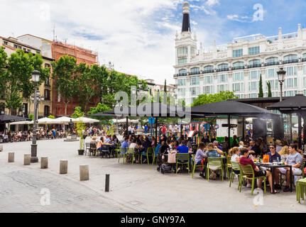 Plaza de Santa Ana overlooked by the Hotel ME Madrid Reina Victoria in the Huertas district, Madrid, Spain Stock Photo
