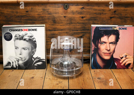 Changes bowie hi-res stock photography and images - Alamy