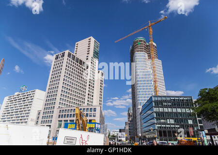 Construction of Upper West new building in Berlin next to Hotel Waldorf Astoria (left) at Zoologischer Garten in Berlin Stock Photo
