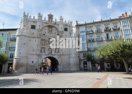 BURGOS, SPAIN - 31 AUGUST, 2016: facade Santa Maria Arch Door, the medieval gate built in the 14th century. Stock Photo