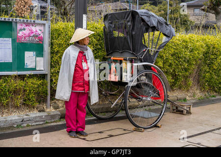 Hand rickshaw puller, kamakura, japan Stock Photo