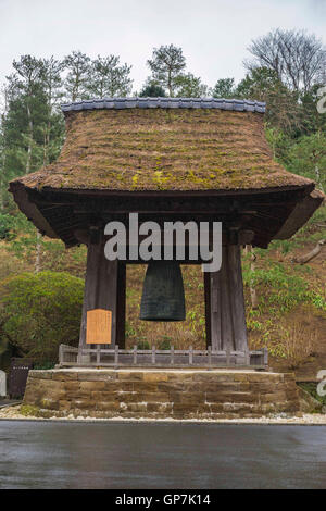 Giant bell shed kencho ji temple, kamakura, japan Stock Photo