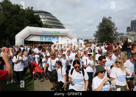 Memory Walk sees thousands of people raising money for a world without dementia across England, Wales and Northern Ireland. Stock Photo