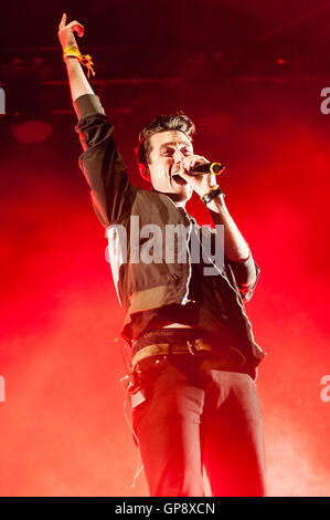 Portmeirion, Wales, UK. 2nd September, 2016. Bastille performing at Festival No.6 in Portmeirion, Wales Credit:  Ken Harrison/Alamy Live News Stock Photo