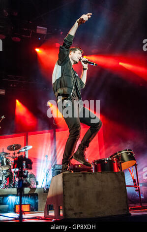 Portmeirion, Wales, UK. 2nd September, 2016. Bastille performing at Festival No.6 in Portmeirion, Wales Credit:  Ken Harrison/Alamy Live News Stock Photo
