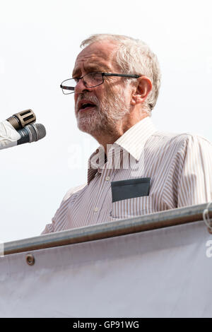 Jeremy Corbyn, UK opposition leader and head of the labour party, addressing a rally at Ramsgate. Low angle view close up of face as he speaks into a microphone. Stock Photo