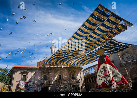 Valencia, Spain - March 16, 2008 - The Fallas Festival, feast of Saint Joseph with the floral offering to the Virgin Mary Stock Photo