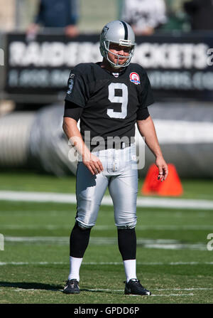 October 25, 2009; Oakland, CA, USA;  Oakland Raiders punter Shane Lechler (9) before the game against the New York Jets at Oakland-Alameda County Coliseum. New York defeated Oakland 38-0. Stock Photo