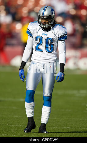 Dec 27, 2009; San Francisco, CA, USA; San Francisco 49ers tight end Delanie  Walker (46) breaks a tackle from Detroit Lions safety Louis Delmas (26)  during the second quarter at Candlestick Park.