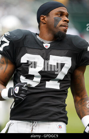 Oakland Raiders cornerback Chris Johnson waits for a play to begin ...