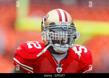 San Francisco 49ers inside linebacker Patrick Willis (52) is introduced  during the San Francisco 49ers home opener against the Green Bay Packers at  Candlestick Park in San Francisco, California, on Sunday, September