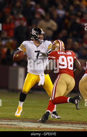 San Francisco, California, USA. 14th Dec, 2009. San Francisco 49ers  defensive tackle Ricky Jean-Francois #95 on Monday, December 14, 2009 at  Candlestick Park, San Francisco, California. The 49ers defeated the  Cardinals 24-9.