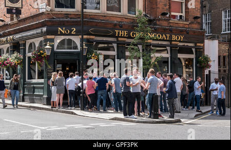 Greencoat Boy Pub in VIctoria on a summers lunchtime at London SW1 Stock Photo