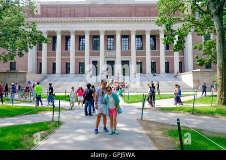 Tourists taking selfies in front of Harry Elkins Widener Memorial Library,  Harvard Yard of the Harvard University, Cambridge, U Stock Photo