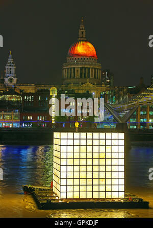 London, UK. 4th September 2016. The dome of St. Paul's cathedral illuminated by flames to celebrate the 350th anniversary of the Great Fire of London and the Floating Dreams art installation by Ik-Joong Kang on the River Thames, which is part of the Totally Thames festival in London. Credit:  Paul Brown/Alamy Live News Stock Photo