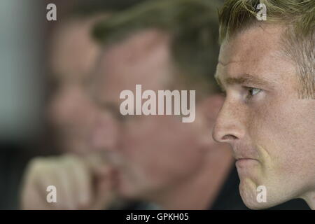 Prague, Czech Republic. 03rd Sep, 2016. Northern Ireland's team captain Steven Davis, right, attends a news conference prior to tomorrow's World Cup group C qualifying soccer match Czech Republic vs. Northern Ireland played in Prague, Czech Republic, September 3, 2016. © Michal Kamaryt/CTK Photo/Alamy Live News Stock Photo