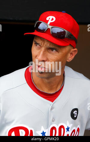 Philadelphia Phillies left fielder Raul Ibanez warms up at Coors
