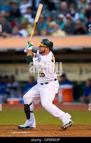 August 4, 2017: Oakland Athletics third baseman Matt Chapman (26) shows his  fielding technique for every pitch in the game between the Oakland A's and  Los Angeles Angels of Anaheim, Angel Stadium in Anaheim, CA, Photographer:  Peter Joneleit Stock