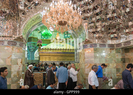 Qom, Pilgrims At Fatima Masumeh Shrine (Fātimah al-Ma‘sūmah, Sister Of ‘Alī al-Riđā) Stock Photo