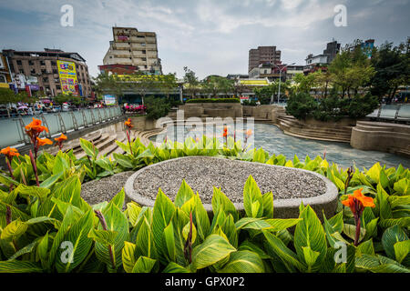 Gardens at Mengxia Park, in the Wanhua District of Taipei, Taiwan. Stock Photo