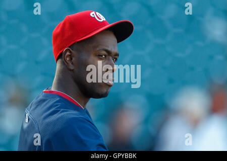 File:Washington Nationals outfielder Roger Bernadina (2).jpg - Wikimedia  Commons