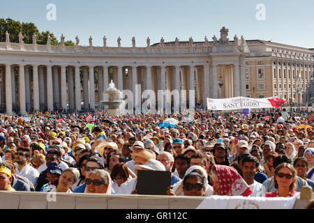 Rome, Italy - September 3, 2016: Crowd in St. Peter's Square, on the occasion of the sanctification of Mother Teresa of Calcutta Stock Photo