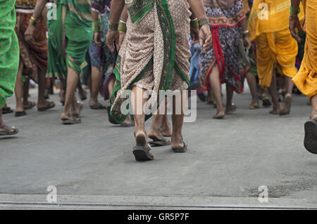 Pilgrims or warkari at Pandarpur yatra, Maharashtra, India Stock Photo