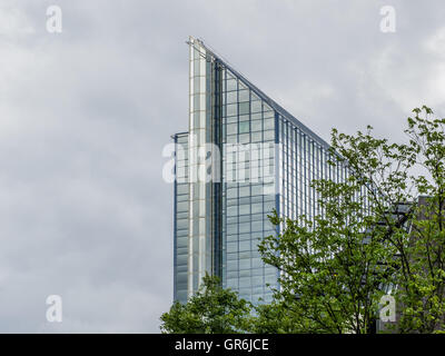 Oslo Plaza hotel with some trees in the foreground Stock Photo