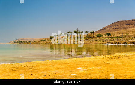 Public beach on the Dead See at Ein Bokek Stock Photo