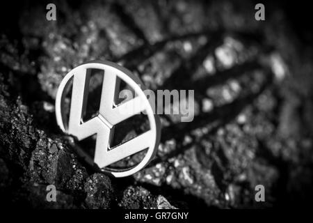 Vw Logo Vw Scandal Stock Photo Alamy