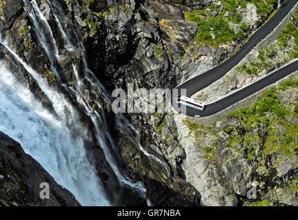 Coach Turning In A Hairpin Bend Of The Trollstigen Mountain Road Near Andalsnes, Gemeinde Rauma, Norway Stock Photo
