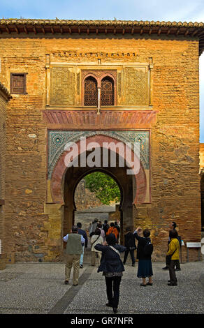 Visitors At The Wine Gate, Puerta Del Vino, Alhambra, Unesco World Heritage Site, Granada, Spain Stock Photo