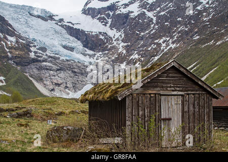 The Jostedalsbreen In Norway Is The Largest Mainland Glacier In Europe. Stock Photo
